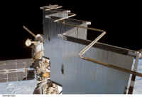 2007 iss014e13293.jpg (213303 octets)