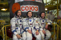 2008 ISS crew jsc2008e119046.jpg (369509 octets)