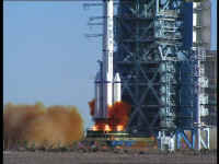 shenzhou 5 launch 01.jpg (61280 octets)