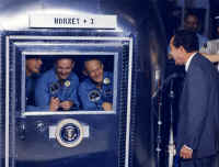 1969 ap11-s69-21365.jpg (133677 octets)