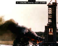 MSFC F1 static test stand.jpg (193980 octets)