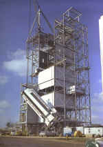 MSFC saturn1 tower 162933.jpg (401343 octets)