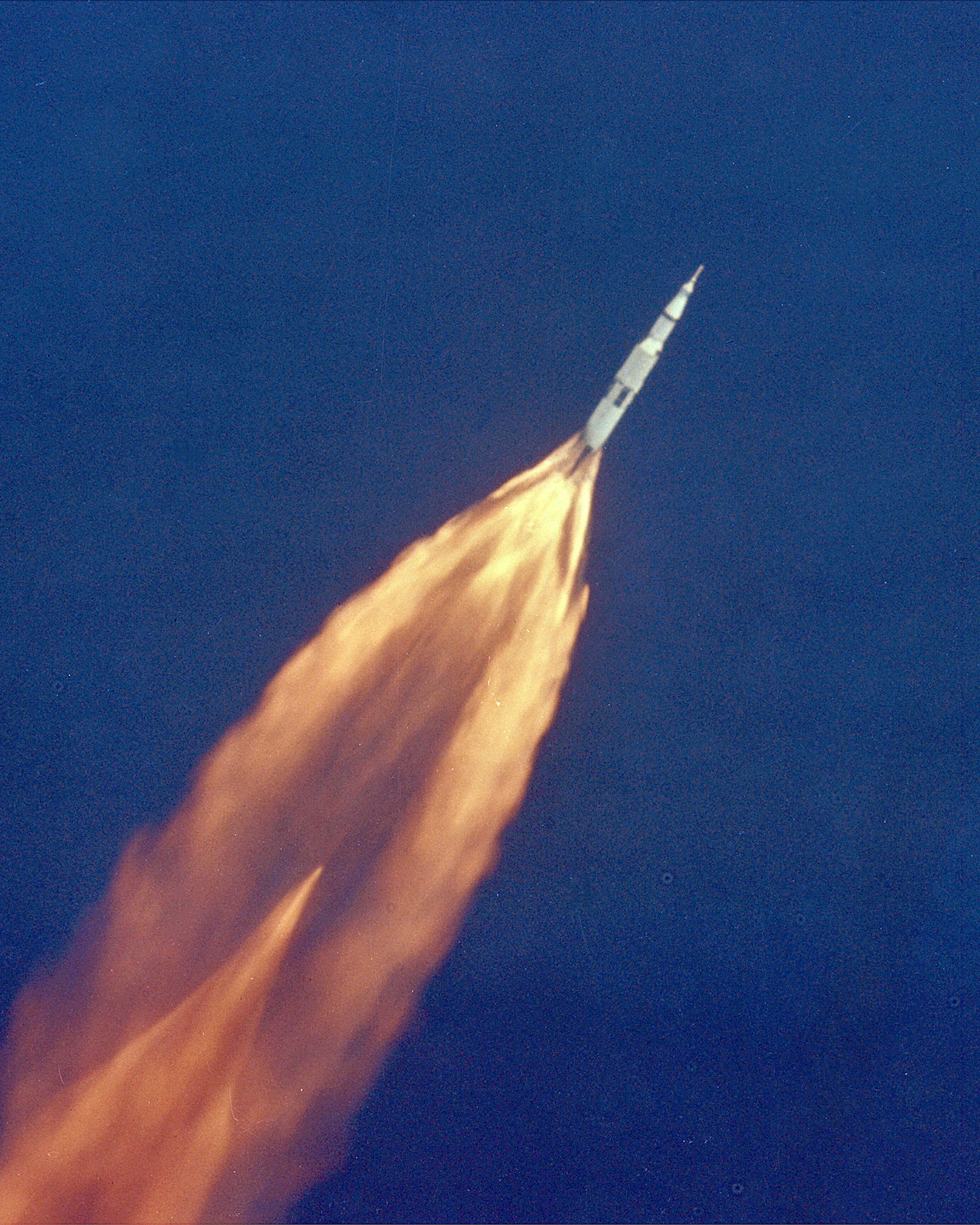 A11%20KSC-69PC-413%20GPN-2000-000628.jpg