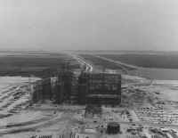 VAB KSC-64C-2967 VAB 6 aout 1964.jpg (101906 octets)