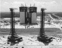 VAB KSC-65C-2294 VAB 6 avril 1965.jpg (139382 octets)