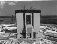 VAB KSC-65C-2985 VAB 11 mai 1965.jpg (111254 octets)