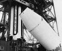 1961 SA1 erection S4.jpg (76131 octets)