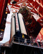 saturn1B apollo 7 pad 02.jpg (86928 octets)