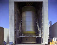 saturn5 S1C MSFC fabrication reservoir LOX 09.jpg (367252 octets)