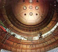 saturn5 S1C fabrication dome 06.jpg (155669 octets)