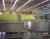 saturn5 S1C fabrication dome 16.jpg (446731 octets)