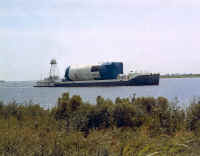 saturn5 S1C transport 01.jpg (64636 octets)