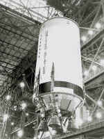 saturn5 S2 VAB.jpg (35117 octets)