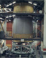 saturn5 S4B fabrication assemblage final.jpg (359416 octets)