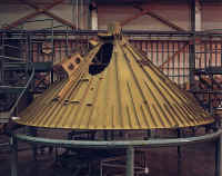 saturn5 S4B fabrication cone de propulsion.jpg (376031 octets)