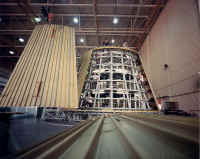 saturn5 S4B fabrication fabrication jupe arriere.jpg (362219 octets)