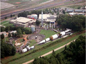 1967 saturn5 expo MSFC.jpg (90197 octets)