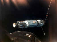 GT11 agena 02.jpg (593714 octets)