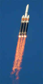 2004 delta 4H launch 01.jpg (39956 octets)