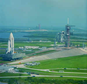 1981 STS2 rollout 03.jpg (103480 octets)