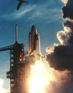 STS1 lancement 02.jpg (62102 octets)