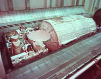STS9 integration spacelab aout 1983b.jpg (114902 octets)