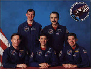 1989 STS 28 crew.jpg (80741 octets)