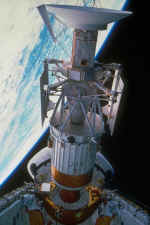 STS30 payload 02.JPG (82291 octets)