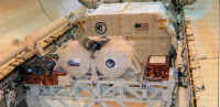 STS57 spacehab integration 02.jpg (73392 octets)