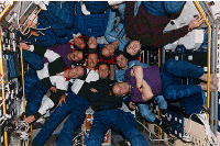 Crew Spacelab STS71.gif (213596 octets)