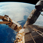 Mir.from.Docked.Atlantis.STS-74.gif (255432 octets)