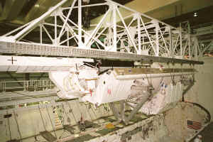 1999 STS99 KSC-99PP-1055.jpg (193941 octets)