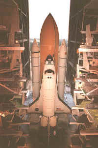 1999 STS99 KSC-99PP-1405.jpg (91766 octets)