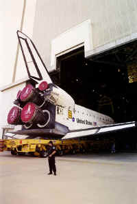 2000 STS92 00pp1203.jpg (56271 octets)