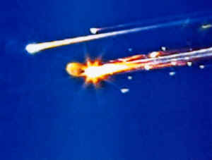 STS107 crash 04.jpg (97807 octets)