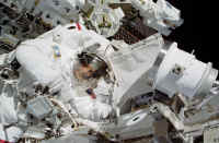 sts112-304-013.jpg (103373 octets)