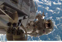 iss015e11830.jpg (251088 octets)