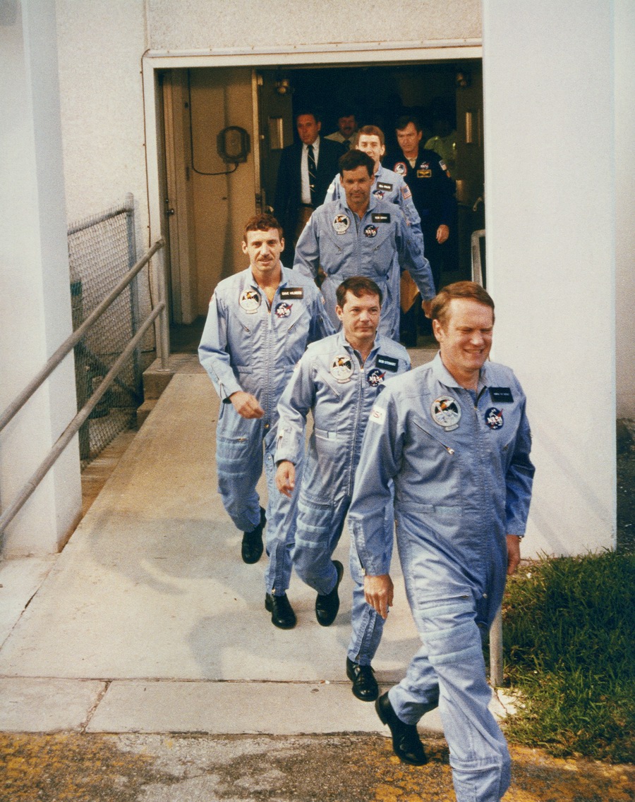 Tenue nasa online