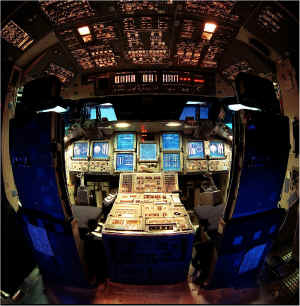 OV cockpit MEDS JSC 01.jpg (245237 octets)