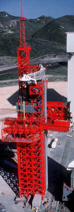 SLC6 Acess Tower.jpg (430589 octets)