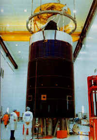 1989 V34 Intelsat6.JPG (65536 octets)