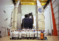 2003 159 intelsat team.jpg (386352 octets)