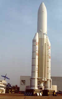 expo ariane5 bourget.JPG (32768 octets)