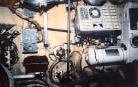 kvant 2 airlock EVA.jpg (43089 octets)